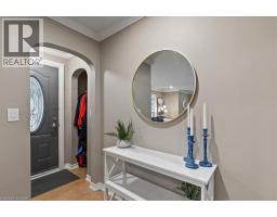 50 GROVE Crescent - 11