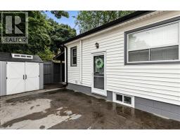 50 GROVE Crescent - 22