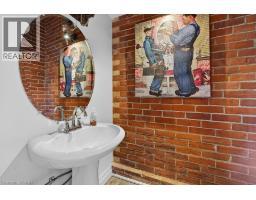 149 ARGYLE Street N - 21