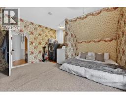 149 ARGYLE Street N - 38