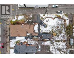 149 ARGYLE Street N - 48