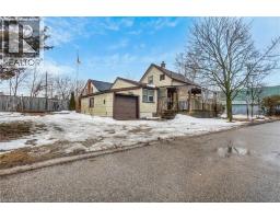 42 SANDERS Street - 11