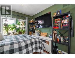 2 IRONGATE Drive - 16