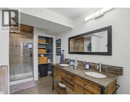 2 IRONGATE Drive - 26