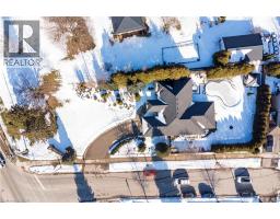 2 IRONGATE Drive - 38