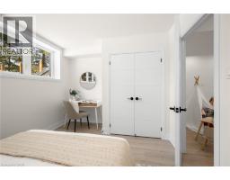 84 CHALMERS Street N - 34