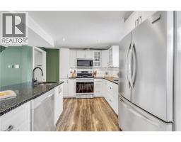 208 LINDEN Drive - 10