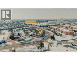 208 LINDEN Drive - 29