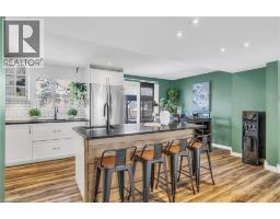 208 LINDEN Drive - 7