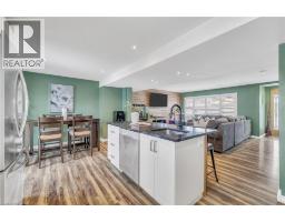 208 LINDEN Drive - 8