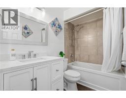 423 WESTWOOD Drive UnitNo. 44 - 18