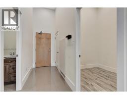 100 GARMENT Street UnitNo. 305 - 10