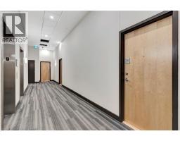 100 GARMENT Street UnitNo. 305 - 8