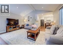 15 MCLEOD Court - 11