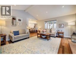 15 MCLEOD Court - 13