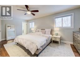 15 MCLEOD Court - 23