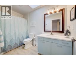 15 MCLEOD Court - 29