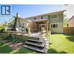 15 MCLEOD Court - 35