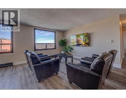 18 HOLBORN Court UnitNo. 610 - 9