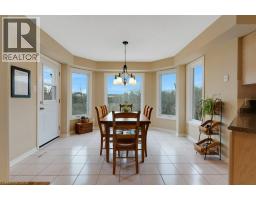 32 KINGFISHER Crescent - 10