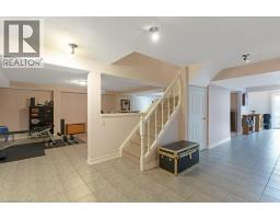 32 KINGFISHER Crescent - 30