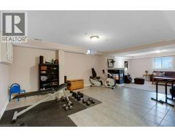 32 KINGFISHER Crescent - 33