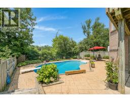 32 KINGFISHER Crescent - 47