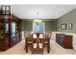 32 KINGFISHER Crescent - 5