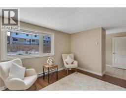 35 BRECKENRIDGE Drive UnitNo. 28 - 8