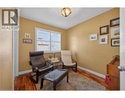 35 HIGHLAND Boulevard - 19