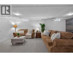 35 HIGHLAND Boulevard - 22