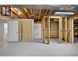 35 HIGHLAND Boulevard - 31