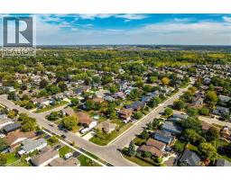 35 HIGHLAND Boulevard - 44