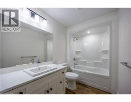 103 AMBER Street - 13