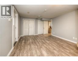 74 HELENE Crescent - 22