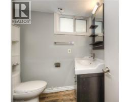 74 HELENE Crescent - 24