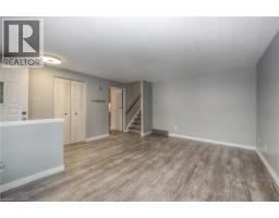 74 HELENE Crescent - 8