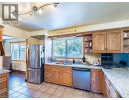 16 ALDERWOOD Crescent - 18