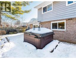 16 ALDERWOOD Crescent - 45