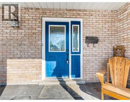 16 ALDERWOOD Crescent - 5