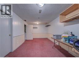 46 CEDARWOODS Crescent UnitNo. 6 - 17