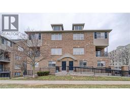 12 HOLBORN Drive UnitNo. 8A - 2