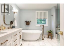 318 LLOYMINN Avenue - 29