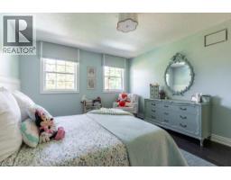 318 LLOYMINN Avenue - 36