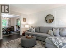 318 LLOYMINN Avenue - 8