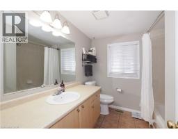 55 BRIDLEWREATH Street - 32