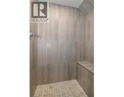 55 BRIDLEWREATH Street - 41