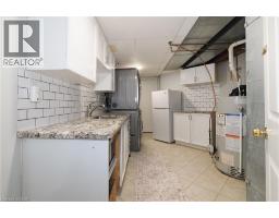 55 BRIDLEWREATH Street - 43