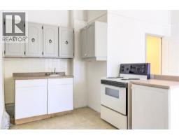 145 NORFOLK Street S - 2