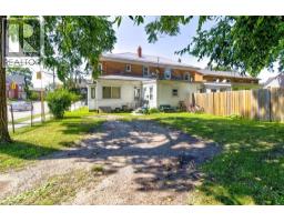 145 NORFOLK Street S - 32